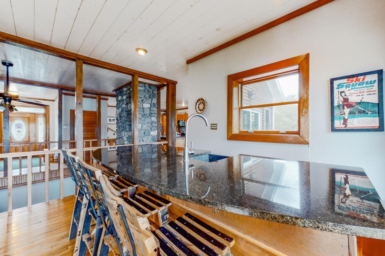 East Cove Villa Greenville Exteriör bild